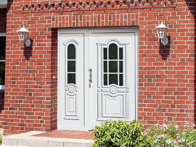 Užpildas su ornamentiniu stiklu Chinchilla, rankena žalvaris 702-2